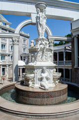 Wall Mural - fountain in the center of the city