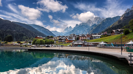 Aufkleber - Wonderful alpine lake in sunny day
