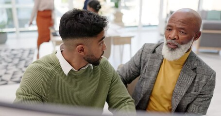 Leinwandbilder - Creative man, coach and computer for software, marketing or team collaboration at office. Senior businessman coaching intern or employee on PC for startup advice, help or training staff at workplace