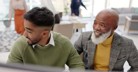 Leinwandbilder - Happy man, coach and computer for software, marketing or team collaboration at the office. Senior businessman coaching intern or employee on PC for startup advice, help or training staff at workplace