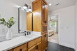 © Allison - Home bathroom