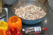Kochen von Paprikaschoten mit Reis- und Fleischfüllung (Russisch)