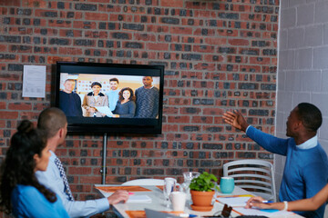 Aufkleber - Can you see us on that side. Cropped shot of a group of businesspeople in a video conference in the boardroom.