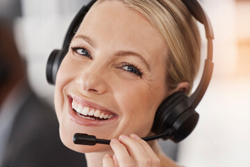 Canvas Print - Call center, face of happy woman or portrait of telemarketing agent with microphone for customer service, CRM support and FAQ contact. Female sales consultant smile for telecom questions at help desk