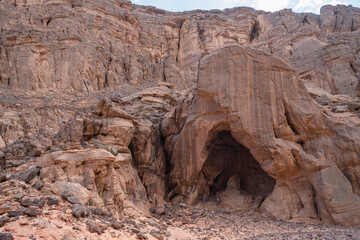 Poster - iew in the Sahara desert of Tadrart rouge tassili najer in Djanet City  ,Algeria.colorful orange sand, rocky mountains