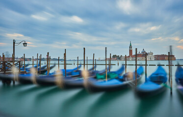 Canvas Print - View of the canal in the morning at dawn. Venice.