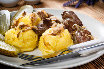 Canvas Print - Fried liver with onion.