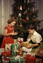 Retro Christmas Photo Card Of 50s 60s, Vintage Christmas Photo With People And Retro Christmas Decorations Of 50s, Retro Photo Of Family Christmas 