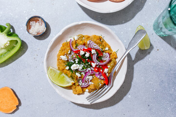 Wall Mural - Chicken in curry sauce served in bowl