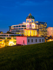 Wall Mural - Citadel Clock Tower or the Old Town Clock at Fort George lighted at night in Halifax, the capital city of Nova Scotia, twilight cityscape and skyline over the green hill