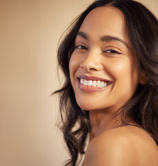 Canvas Print - Close up face of beautiful young multiethnic woman