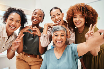 Poster - Selfie, office or funny women taking a photograph together for teamwork on workplace break. Fashion designers, portrait or excited group of happy people laughing in picture for a social media memory