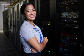 Leinwandbilder - Server room, portrait or woman engineer for online cybersecurity glitch, machine or servers system. IT support, smile or happy woman fixing network for information technology solution in data center