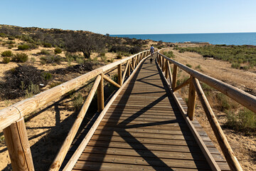 Sticker - Puente de madera para acceder a la playa de la cuesta Maneli, Huelva.