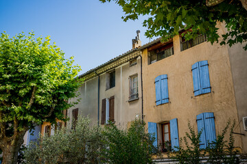 Poster - Dans le village de Nyons