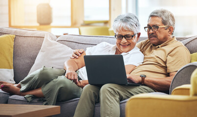 Canvas Print - Laptop, relax and senior couple on sofa for watching movies, entertainment and streaming in living room. Retirement, love and happy man and woman on computer for internet, website and film at home