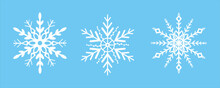 Set Of White Snowflakes Icons. Beautiful Decoration Snowflakes Collection. New Year And Winter Design Elements, Frozen Symbol. Hand Drawn Snowflake Isolated On Blue Background. Vector Illustration