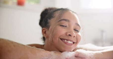 Canvas Print - Calm, smile and face of a woman in a bubble bath at her home with zen, health and self care routine. Happy, peace and portrait of young female person from Mexico with mindfulness in a tub in bathroom