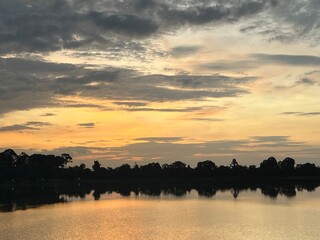 Wall Mural - Sunrise seen from an artificial pond built for the king's ablution, Srah Srang, Angkor ruins, Siem Reap, Cambodia