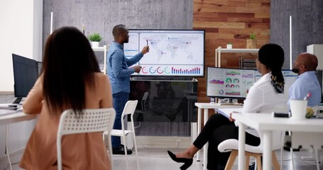 Poster - Corporate Training Presentation In Classroom