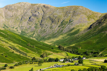 Wall Mural - A tiny English village in mountainous scenery next to Scafell Pike (Wasdale, Lake District)