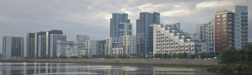 Wall Mural - New housing development at Glasgow harbour by the River Clyde