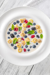 Poster - Cereal with milk and berries