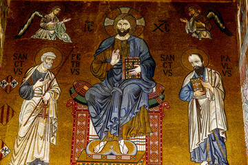Wall Mural - Palatine chapel, Palermo, Sicily, Italy. Jesus pantocrator surrounded by Saint Peter and Saint Paul.