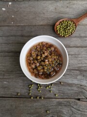 Canvas Print - Green beans with sugar soup