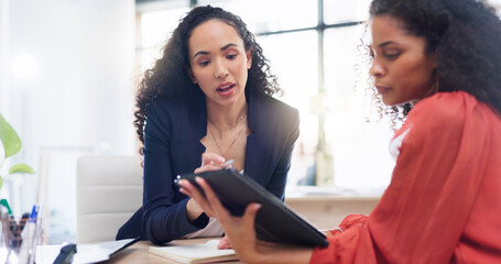 Aufkleber - Teamwork, tablet and business women coaching in office helping coworker with project. Collaboration, intern and training, explaining and talking to mentor with touchscreen technology for learning.