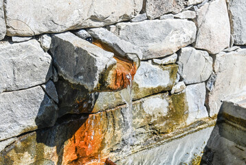 Wall Mural - France Alpes Parc National du Mercantour montagne col de La Bonette eau source pierres Bousieyas