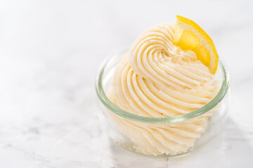 Wall Mural - Lemon Buttercream