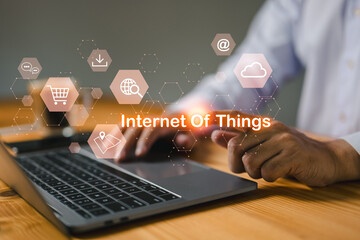 Aufkleber - digital marketing media. E-commerce and online shopping concepts with icons. Internet of Things (IoT) concept, highlighting the interconnectedness of devices and services in the digital world.