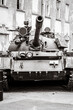 Stary radziecki czołg serii T znajdujący się w muzeum w Modlinie