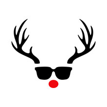 Tiempo De Navidad. Logo Aislado Con Silueta De Nariz Y Astas De Reno Rudolph Con Gafas De Sol Para Su Uso En Invitaciones Y Felicitaciones