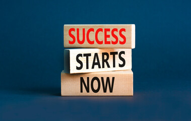 Wall Mural - Success starts now symbol. Concept word Success starts now on beautiful wooden block. Beautiful grey table grey background. Business motivational success starts now concept. Copy space.