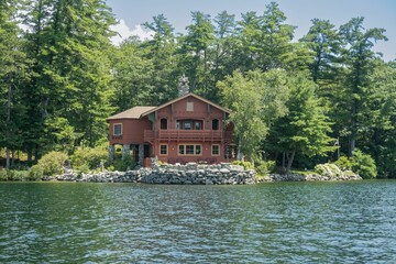 Poster - Picturesque lake house in front of the peaceful waters of Lake Winnipesaukee, New Hampshire