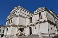Conegliano, Il Teatro Accademia In  Piazza Cima - Treviso