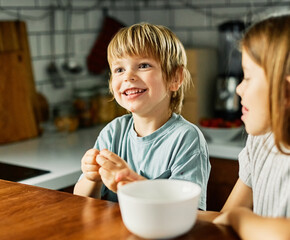 child girl boy kid brother sister food breakfast strawberry fruit berry fresh diet vitamin health healthy eating kitchen snack morning