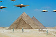 Astronavi aliene e ufo che volano sopra a 3 piramidi egizie con alieni e androidi atterati a terra