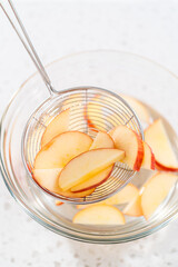 Sticker - Sliced red apples