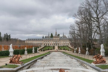 Wall Mural - Spectacular views of the Royal Palace of San Idelfonso from its gardens in autumn