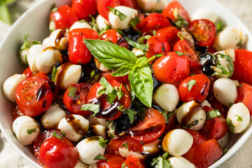 Canvas Print - Organic Healthy Caprese Salad with Mozzarella