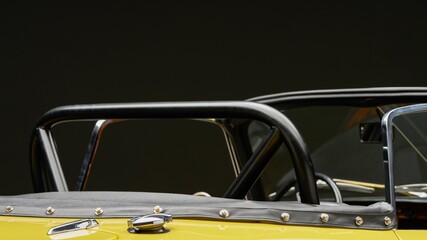 Canvas Print - Roll cage on a yellow sports car