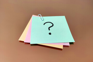 Wall Mural - Multi colored note papers with question marks