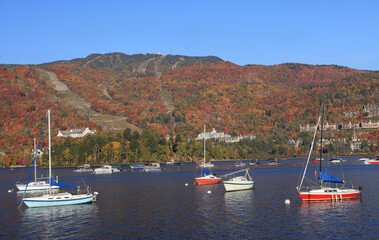 Wall Mural - Mont and Lake Tremblant with autumn colors, Quebec, Canada