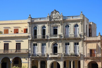 Canvas Print - Plaza Vieja in Havana, Cuba