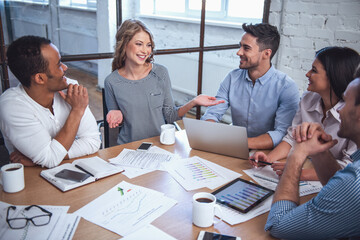 Canvas Print - Business people at the conference