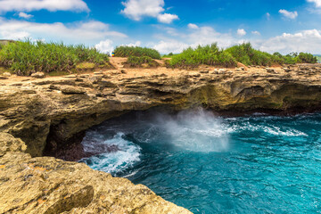 Canvas Print - Devil's Tear at Nusa Lembongan