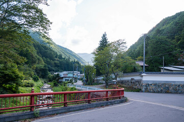 Wall Mural - 霊泉寺橋から温泉街の風景